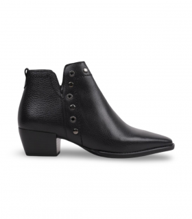 LOL SHOES Adele negra. Botín negro con tacón bajo y ojales metálicos, cómodo con outfits neutros