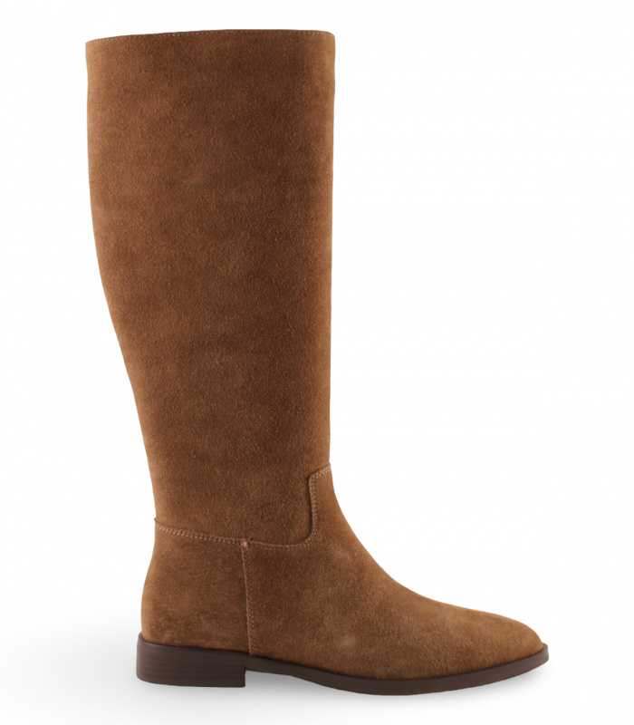 Shemerry Norve taupe. Bota alta de serraje taupe con tacón cómodo, ideal para looks boho o neutros