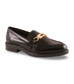 Bryan 8201 Negro. Mocasín tradicional de piel negra con estribo y diseño cómodo