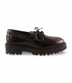 Bryan 4334 Egidio Negro. Mocasín negro en piel antic con suela dentada de estilo clásico