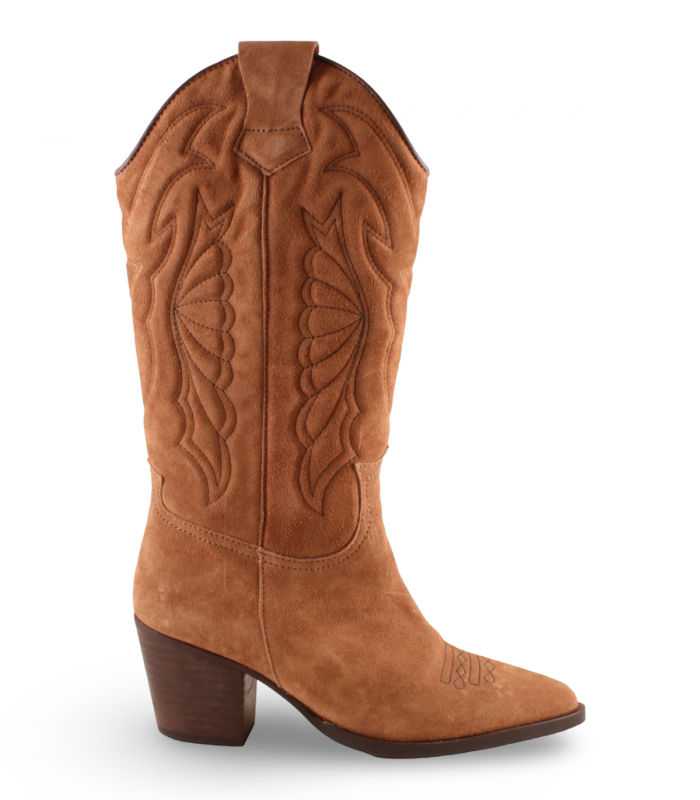 VEXED Roxana taupe. Bota western taupe oscuro con caña bordada, perfecta con vestidos estampados o denim claro