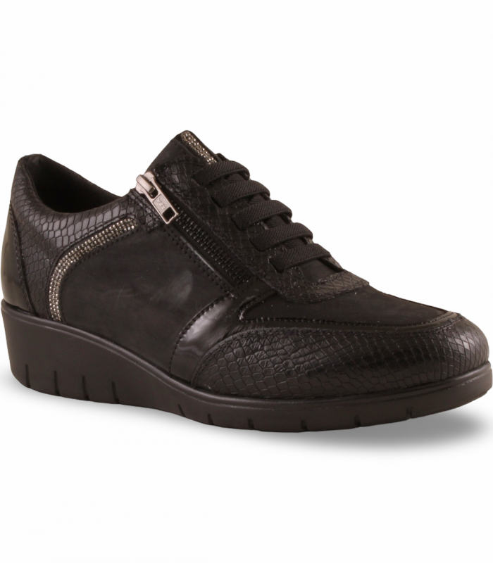 Cutillas 60351 negro. Deportivo negro con cordones y suela ligera. Ideal para jornadas largas