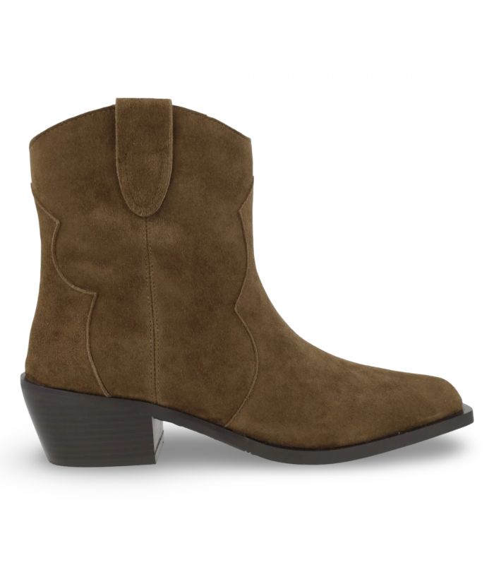 Shemerry Dallas marrón. Bota cowboy de serraje marrón, tacón ancho y caña media para looks boho