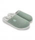 zapatilla de color verde de la marca plumaflex