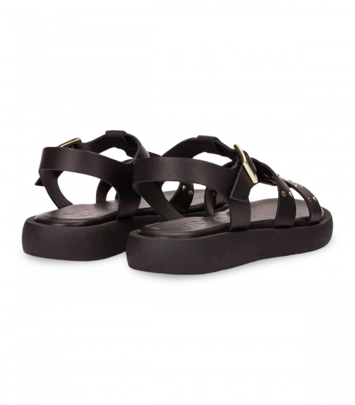 Sandalia negra con tachuelas Wonders AB1567