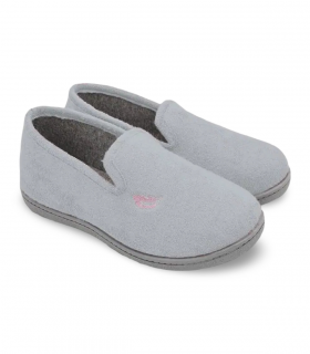 zapatilla copete en color gris claro