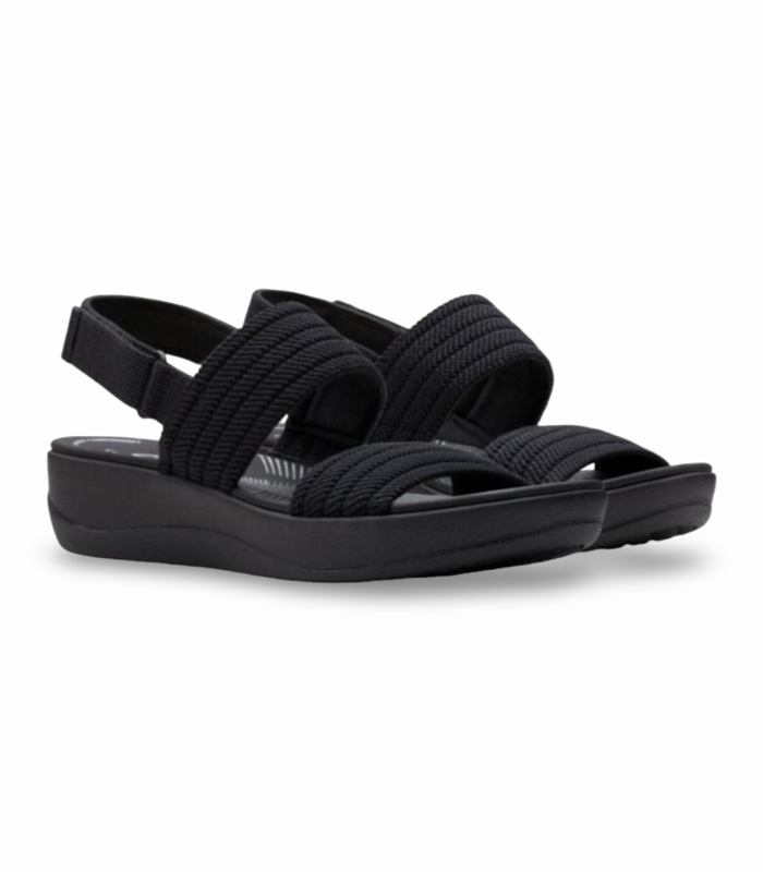 Sandalia confort negra con velcro Clarks Arla Stroll, práctica