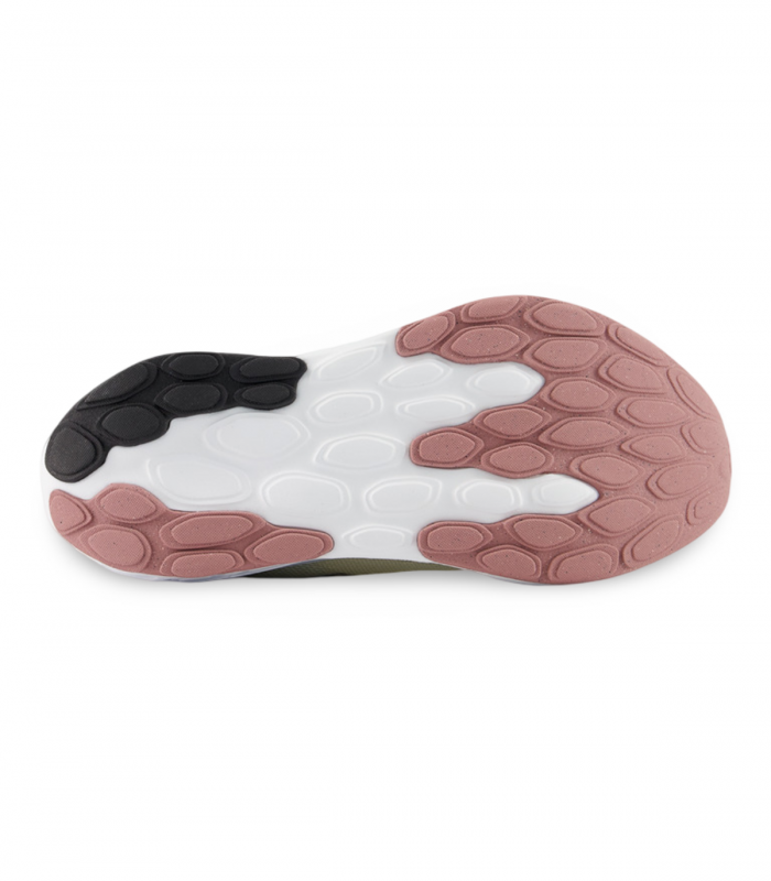 Deportivo color lino con Fresh Foam New Balance 520 v9, suave y ligero