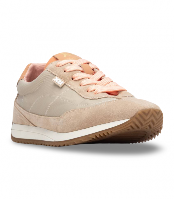 Deportivo beige urbano ligero XTI 145209, versátil