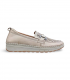 Mocasín crema ligero y troquelado 48 Horas 0901, ideal para tonos neutros