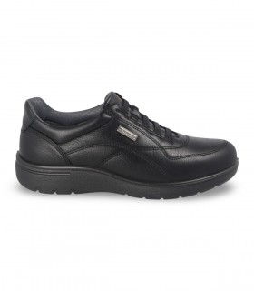 Zapatos clásicos con cordones elásticos.