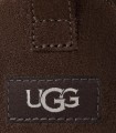 Botín UGG Classic Ultra Mini 1116109 en Dusted Cocoa con estética minimalista y muy acogedora.