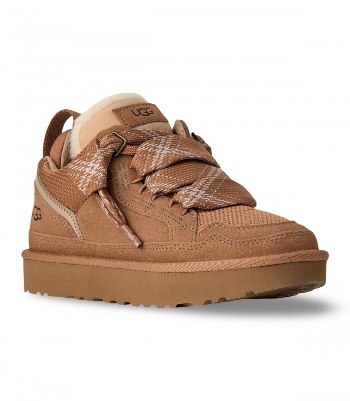 Deportivo casual UGG Lowmel 1144032 en Chestnut con cordones anchos y estética tendencia.