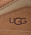 Deportivo casual UGG Lowmel 1144032 en Chestnut con cordones anchos y estética tendencia.