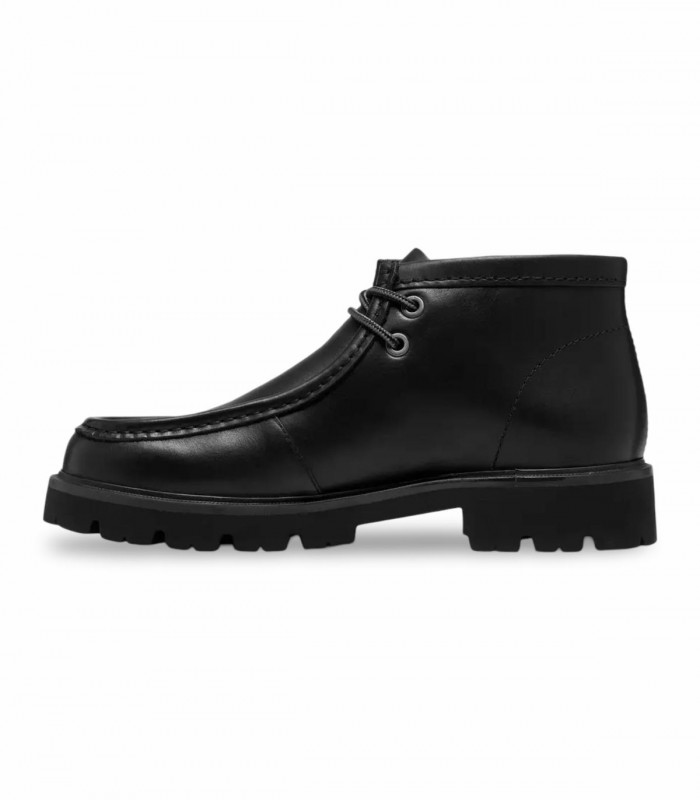 Botín Clarks Cleyhill Top en piel negra con suela dentada