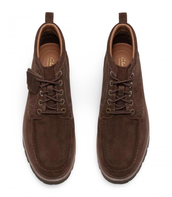 Bota Clarks Cleyhill Hi en serraje marrón con suela robusta dentada