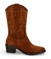 Bota campera Viguera 8024 en serraje tabaco con bordados y tacón medio
