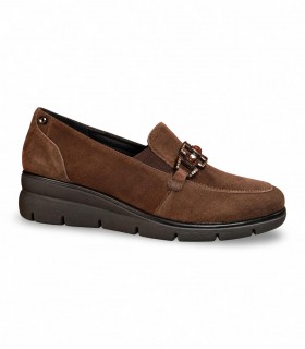 Zapato confort Donna Serena 4G6288DM de serraje chocolate con adorno