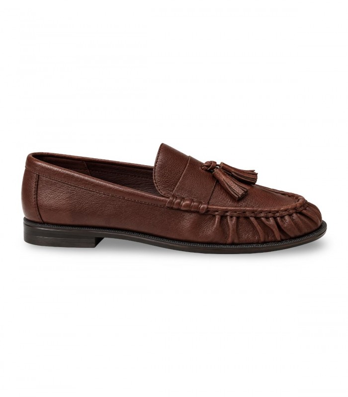 Mocasín Another Trend 5705 en piel testa con borlas y cosido marcado