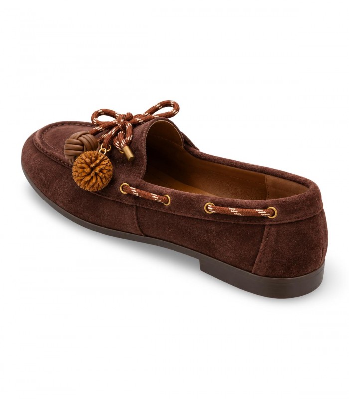Mocasín Whynn SHD25103-4131AL en ante marrón con borlas y cordones