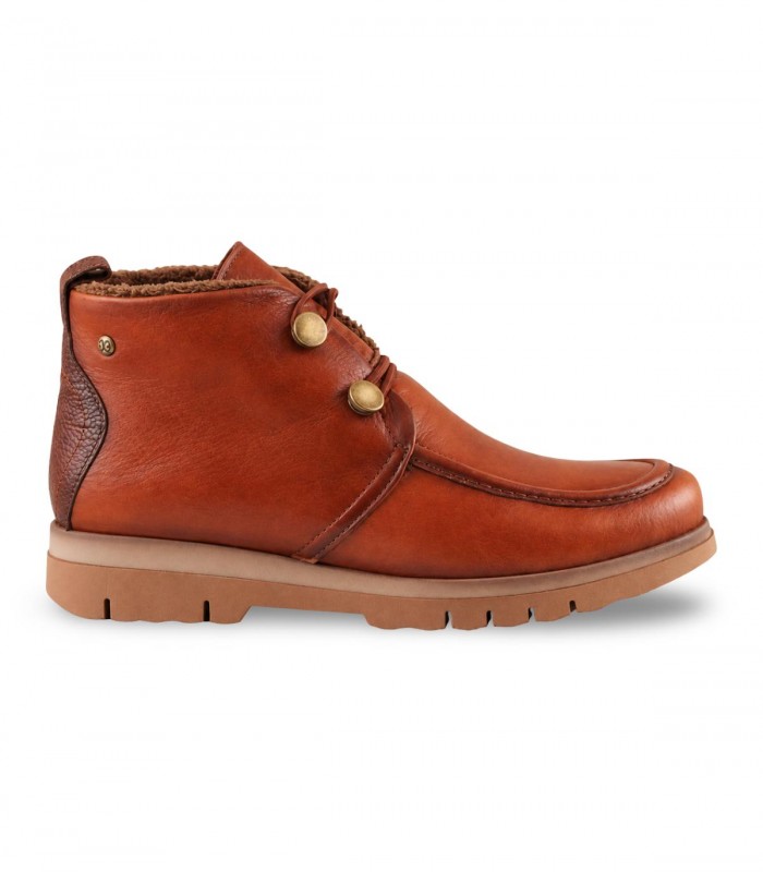 Botín Giorda 25263 en piel color cuero con interior cálido y cordones elásticos