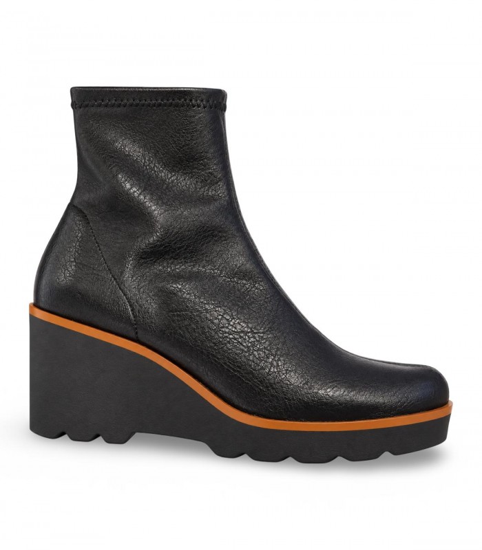 Botín elástico Celia Company 3601 Zingaro negro con cuña alta y plataforma