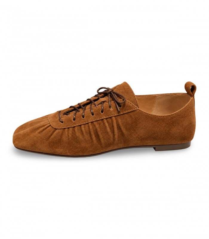 Zapato casual de cordones Whynn TB24075-6004A en ante taupe con corte fruncido