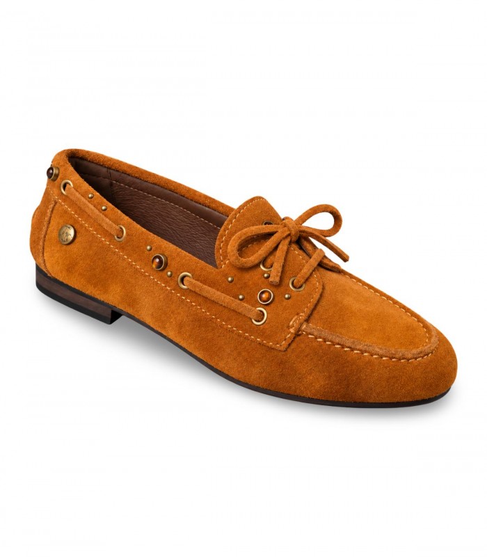 Zapato náutico TOP3 SA1842 en serraje camel con detalles metálicos